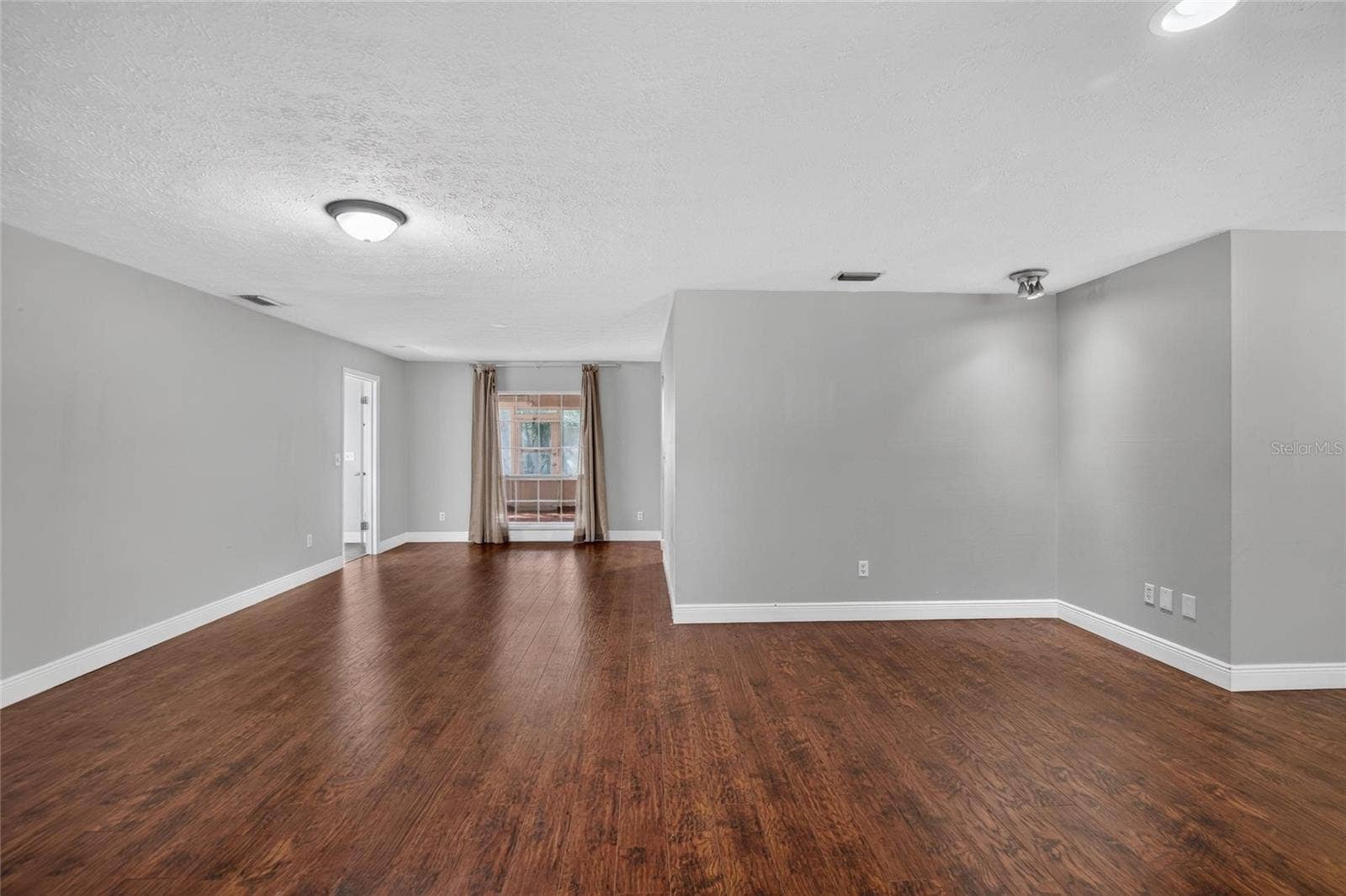 3122 RESEDA COURT, Tampa, FL 33618