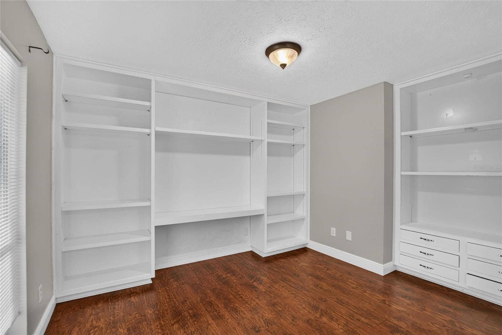 3122 RESEDA COURT, Tampa, FL 33618
