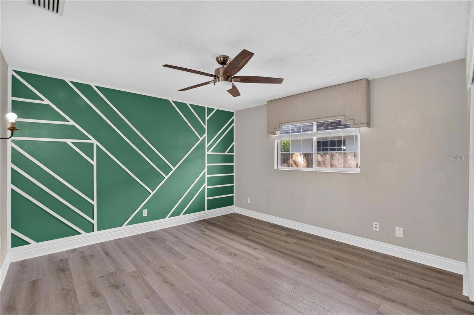3122 RESEDA COURT, Tampa, FL 33618
