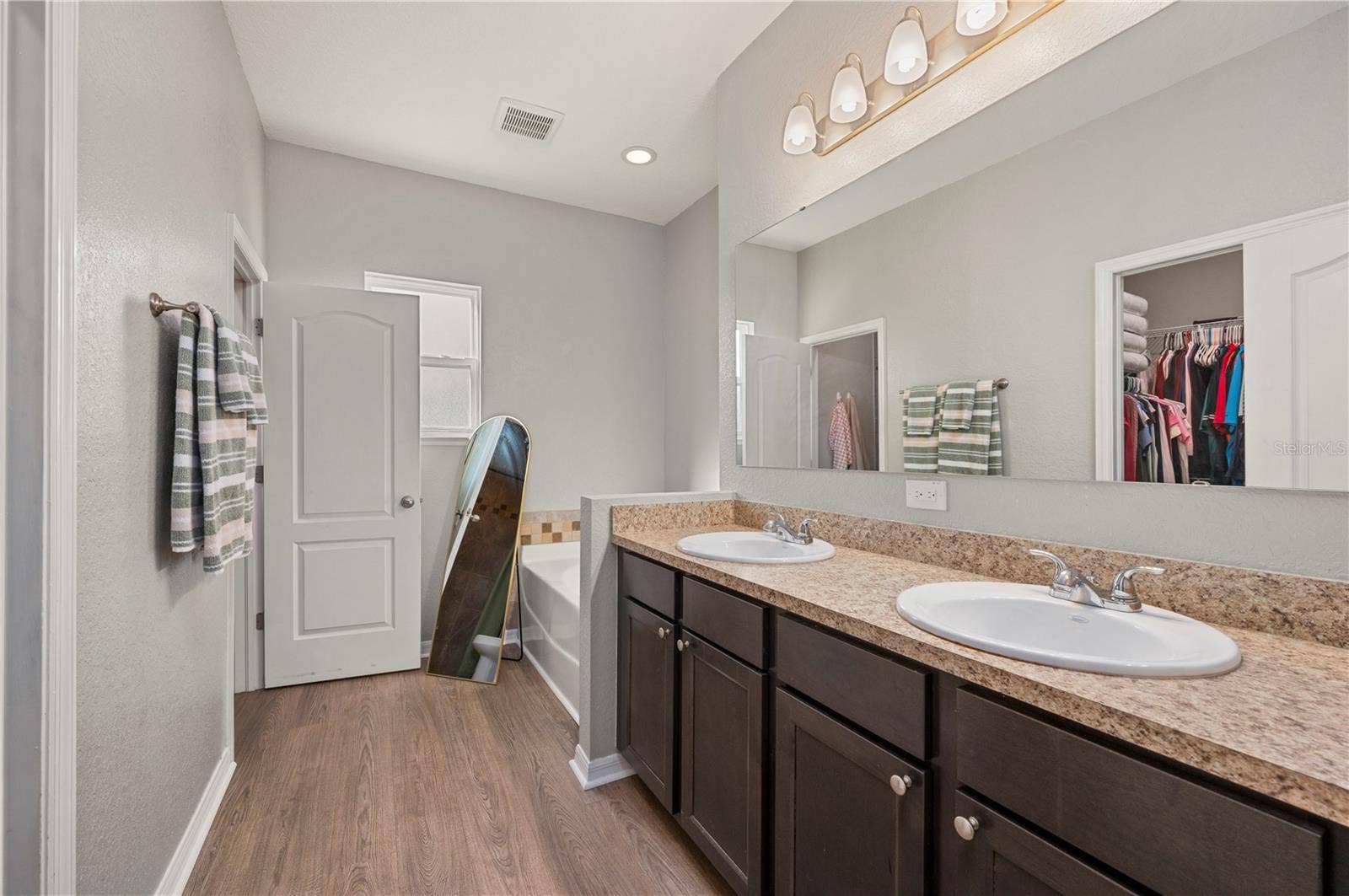28124 ARROWHEAD CIRCLE, Punta Gorda, FL 33982 28124 ARROWHEAD CIRCLE, Punta Gorda, FL 33982
