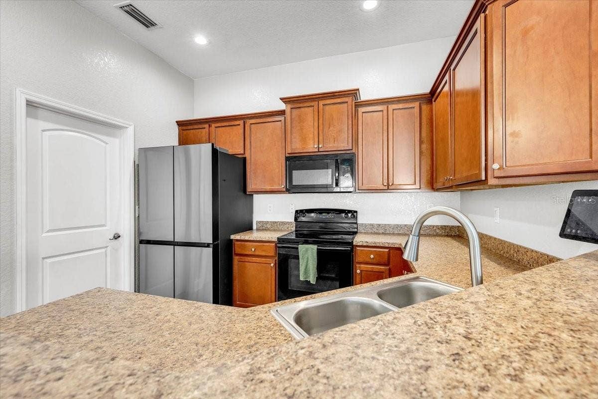 10912 KIRKWALL PORT DRIVE, Wimauma, FL 33598 10912 KIRKWALL PORT DRIVE, Wimauma, FL 33598