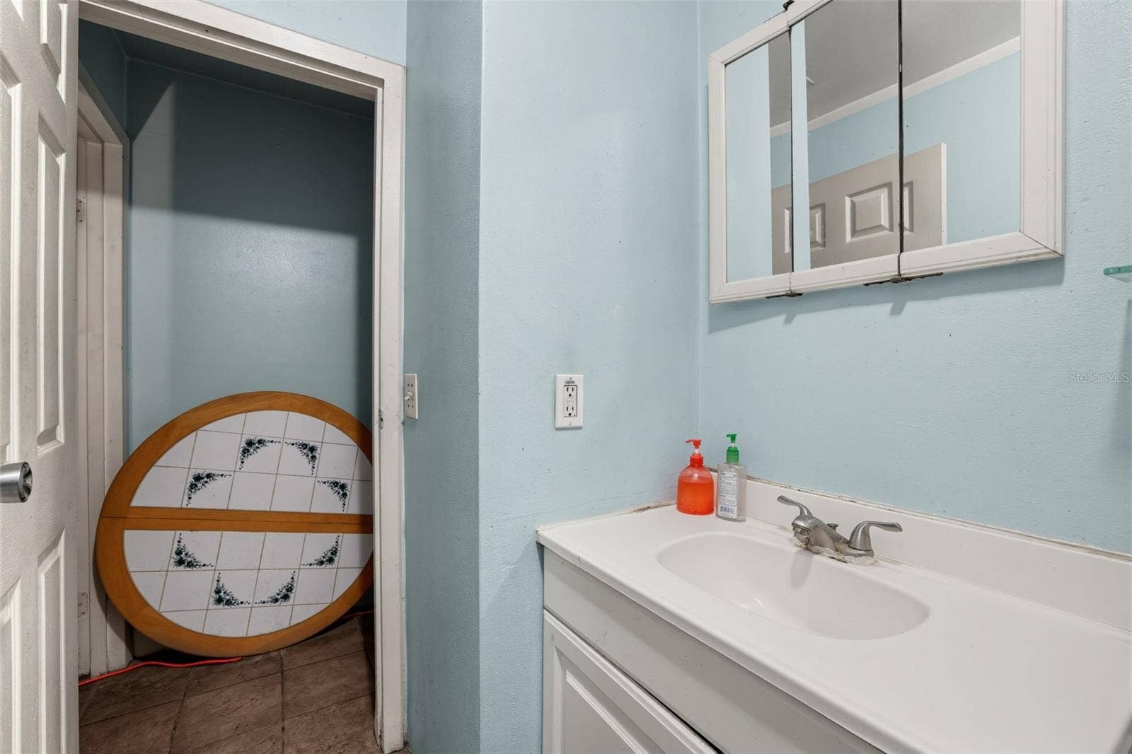 2501 HARN BOULEVARD, #J12, Clearwater, FL 33764 2501 HARN BOULEVARD, #J12, Clearwater, FL 33764
