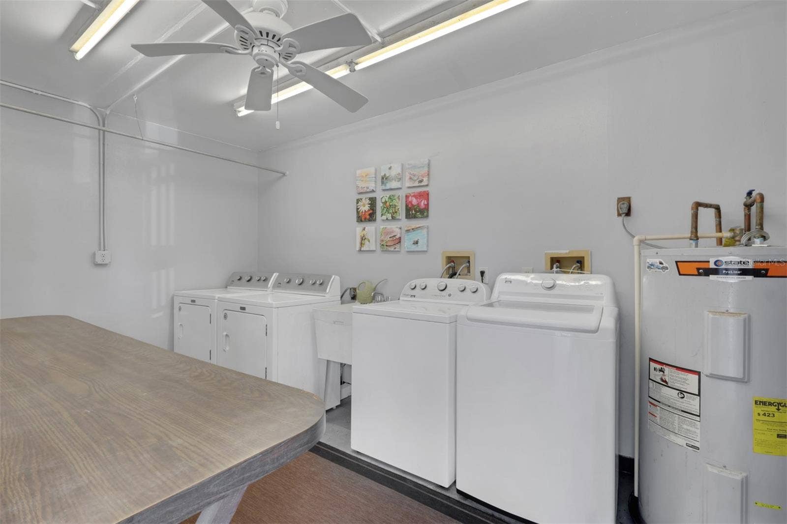 Community laundry area on the 2nd floor