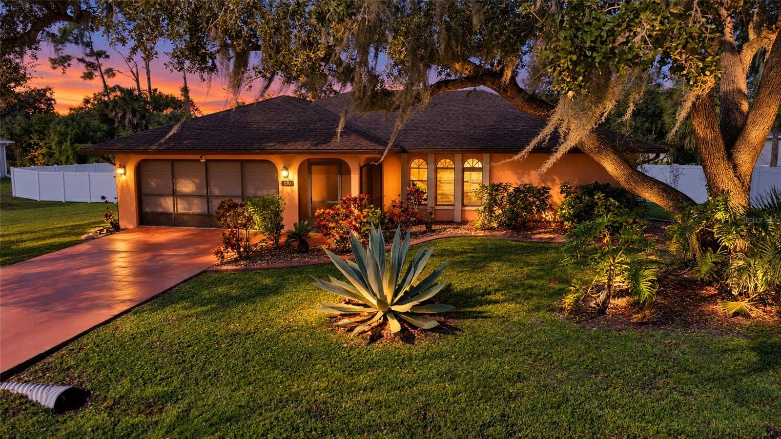 880 PHYLLIS STREET, Port Charlotte, FL 33948 880 PHYLLIS STREET, Port Charlotte, FL 33948