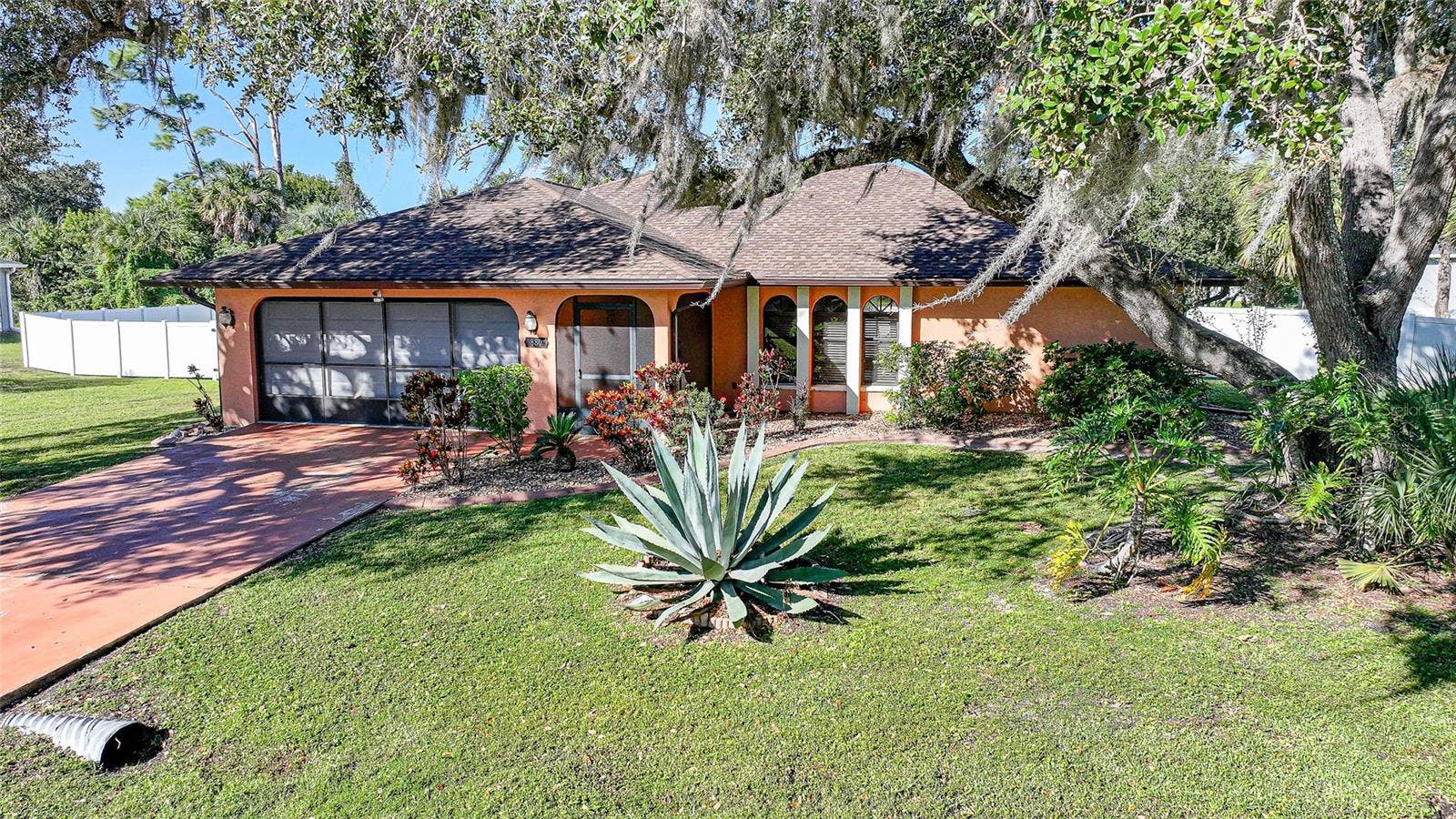 880 PHYLLIS STREET, Port Charlotte, FL 33948 880 PHYLLIS STREET, Port Charlotte, FL 33948
