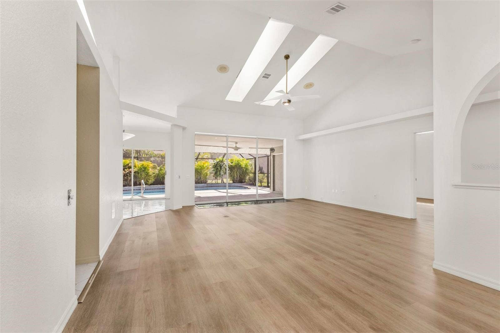 5184 ELLSWORTH TERRACE, Port Charlotte, FL 33981 Formal dinnig/flex space looking into living room