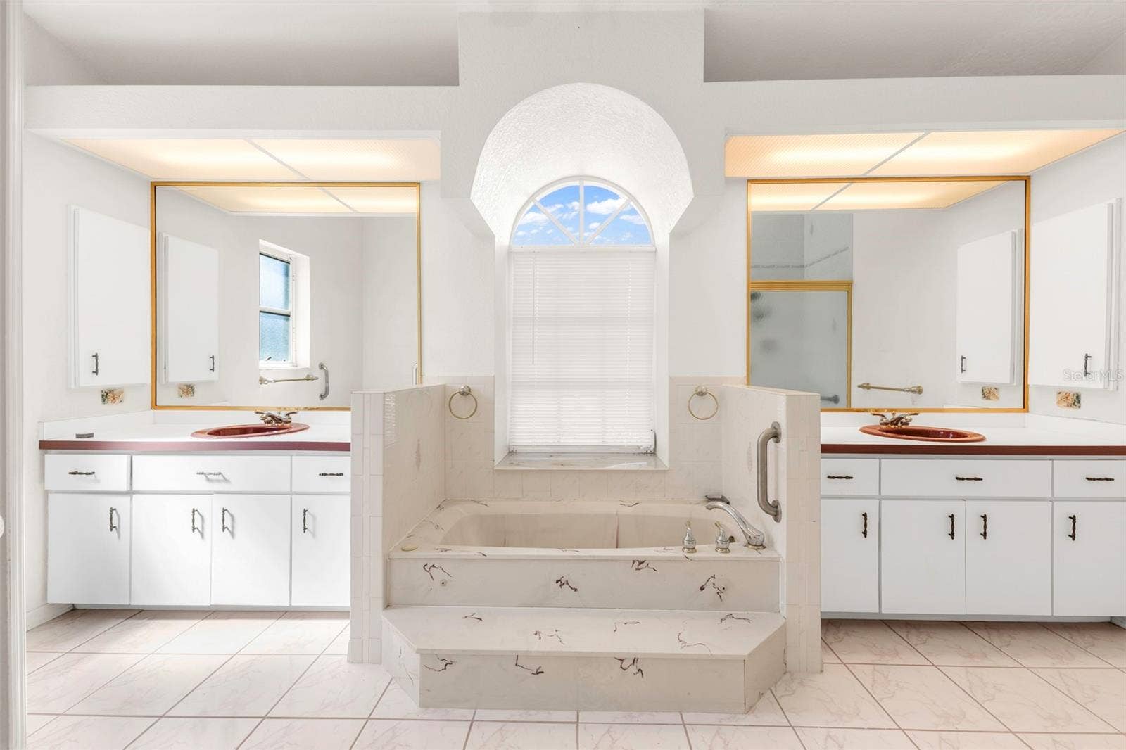 5184 ELLSWORTH TERRACE, Port Charlotte, FL 33981 Primary ensuite bathroom