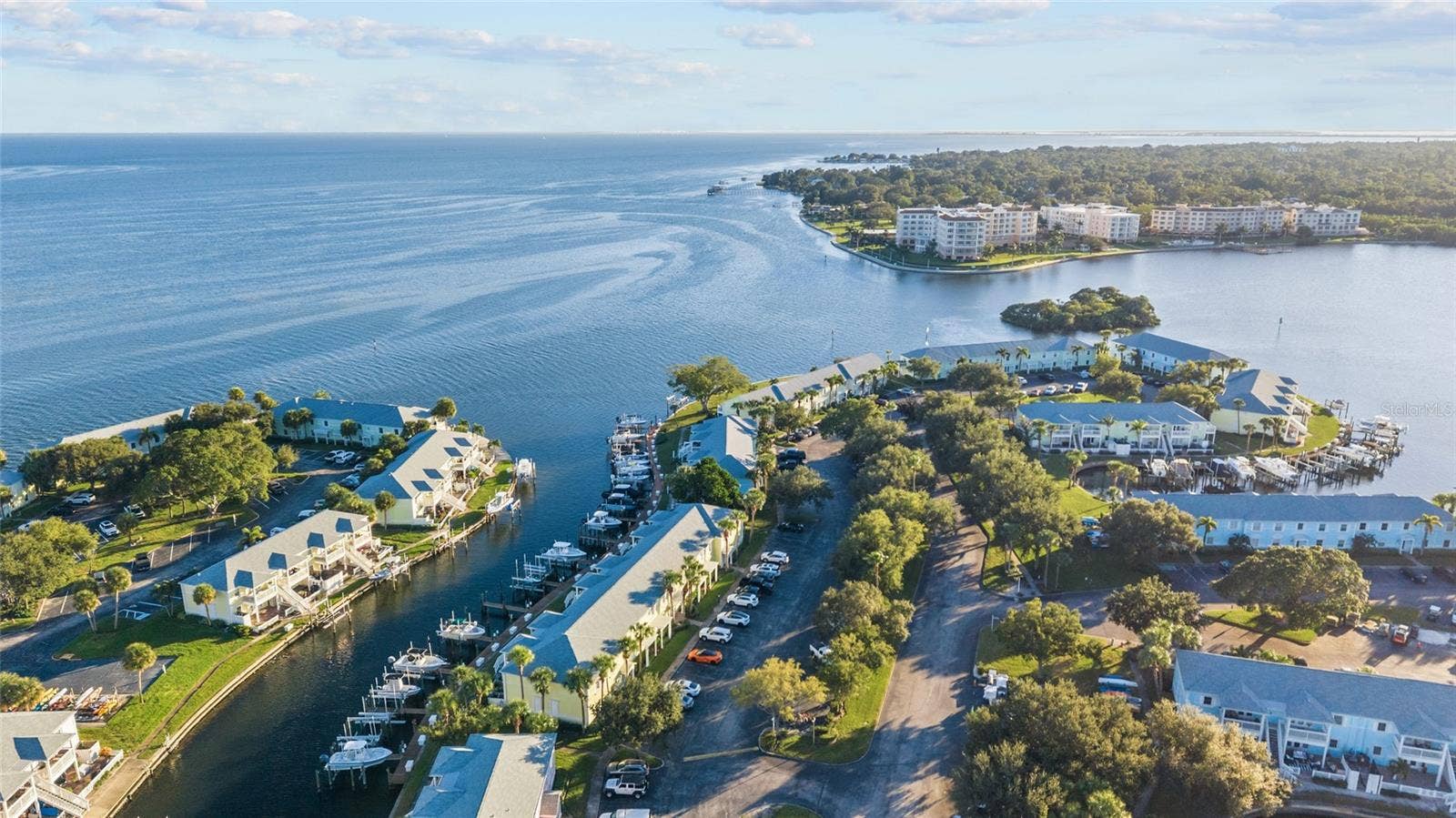 5202 BEACH DRIVE SE, #D, St Petersburg, FL 33705 5202 BEACH DRIVE SE, #D, St Petersburg, FL 33705