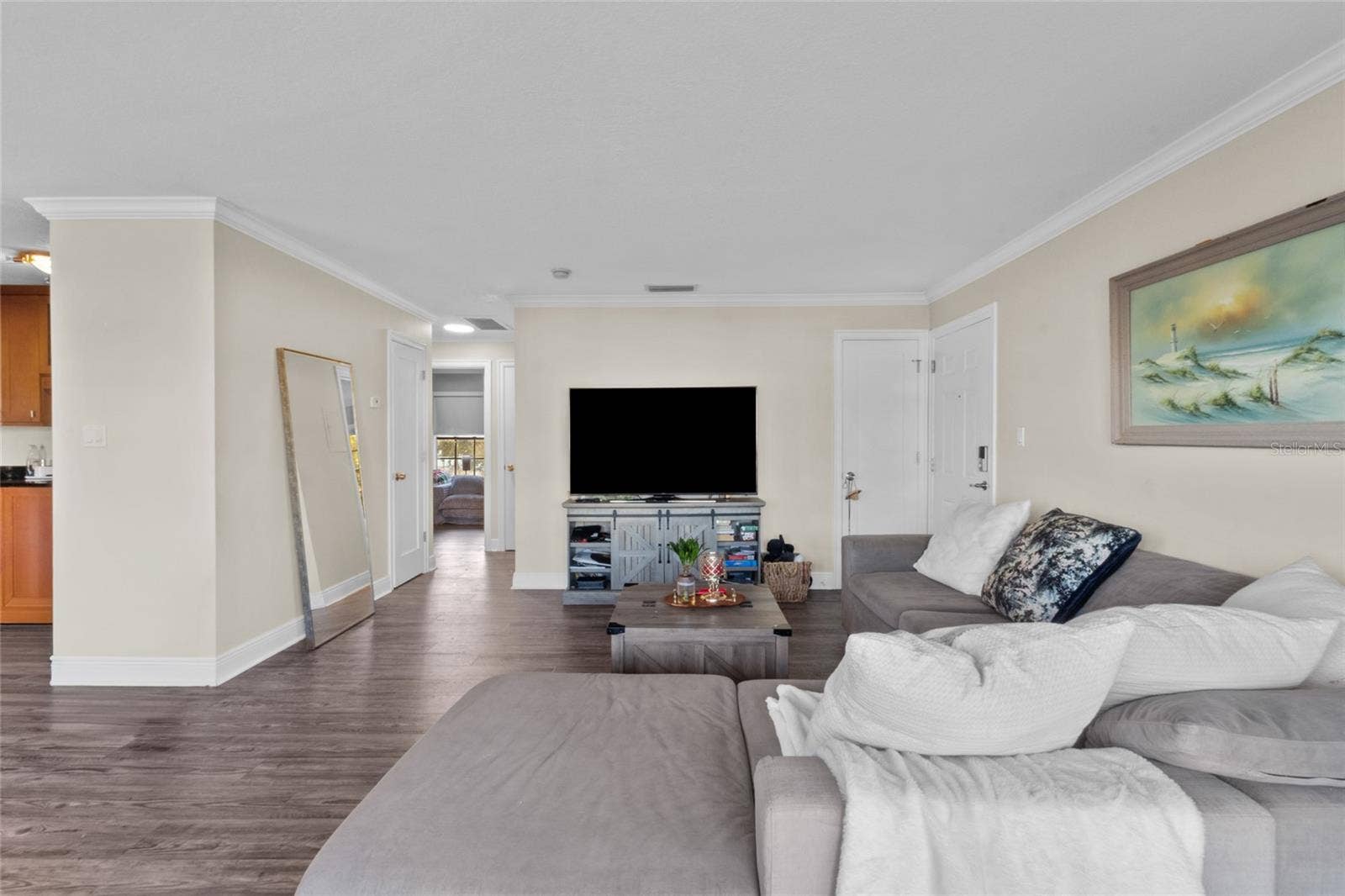 5202 BEACH DRIVE SE, #D, St Petersburg, FL 33705 5202 BEACH DRIVE SE, #D, St Petersburg, FL 33705