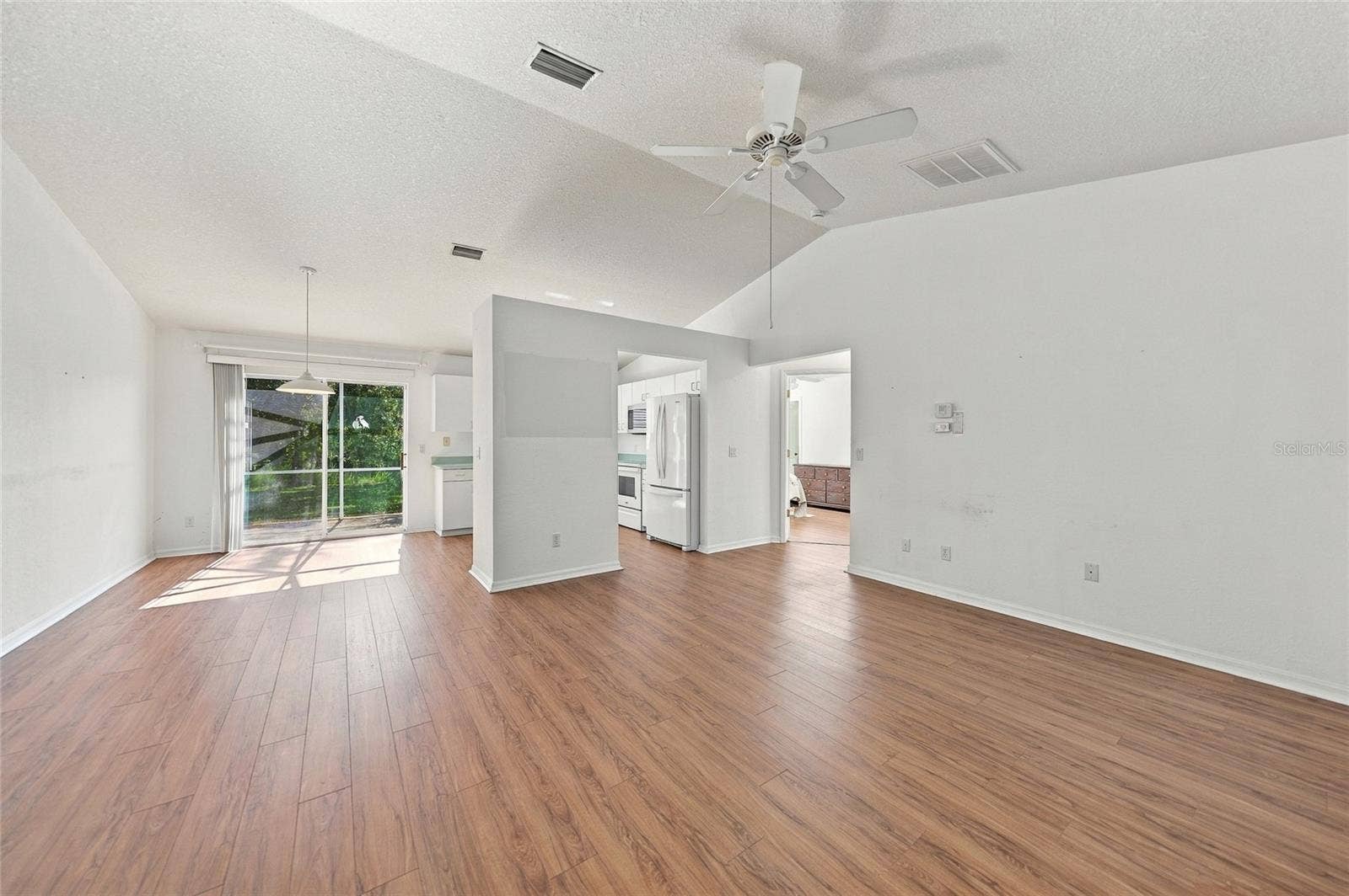 4840 CAMELOT STREET, North Port, FL 34288 4840 CAMELOT STREET, North Port, FL 34288