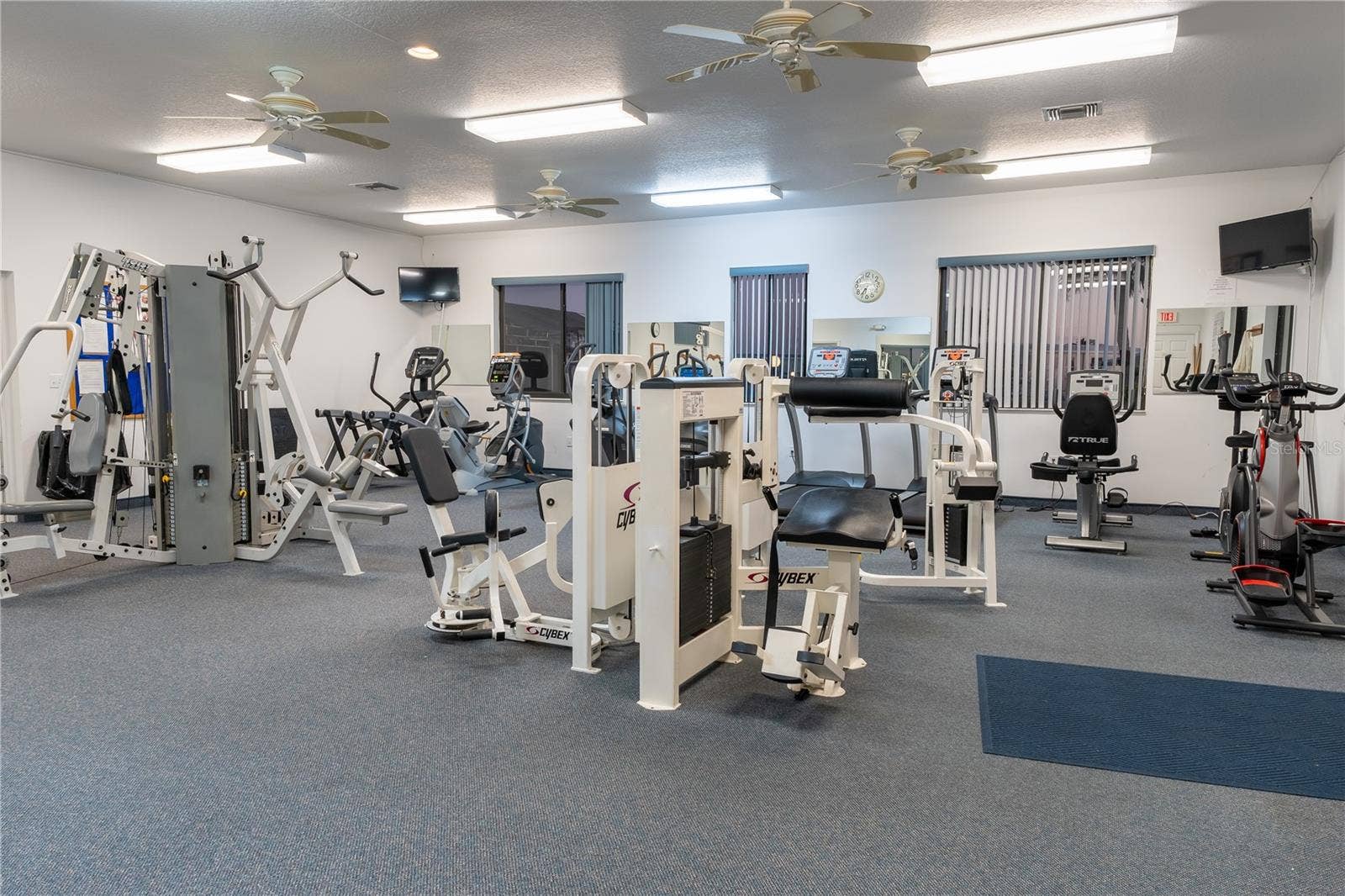 110 MARTINIQUE ROAD, North Port, FL 34287 110 MARTINIQUE ROAD, North Port, FL 34287