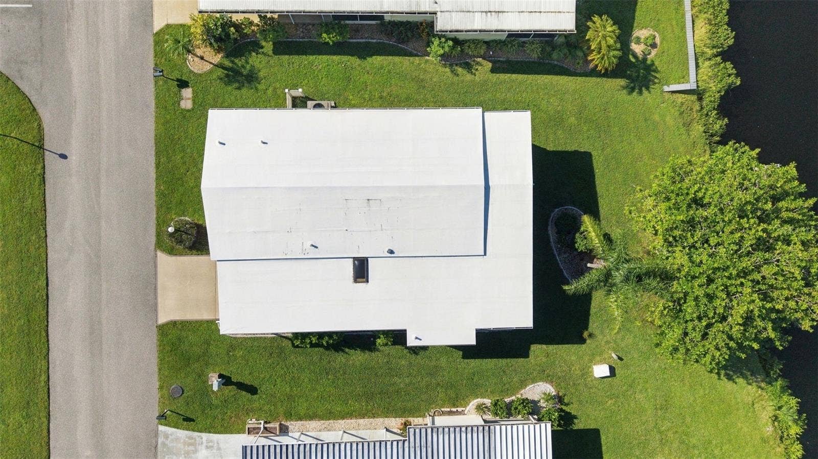110 MARTINIQUE ROAD, North Port, FL 34287 110 MARTINIQUE ROAD, North Port, FL 34287