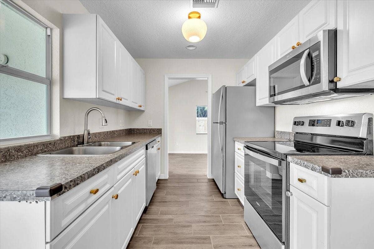 2524 COLLINGSWOOD BOULEVARD, Port Charlotte, FL 33948 2524 COLLINGSWOOD BOULEVARD, Port Charlotte, FL 33948