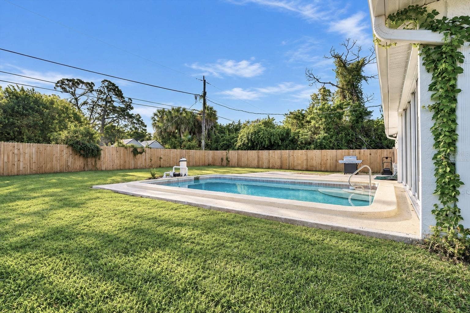 2524 COLLINGSWOOD BOULEVARD, Port Charlotte, FL 33948 VIRTUALLY STAGED