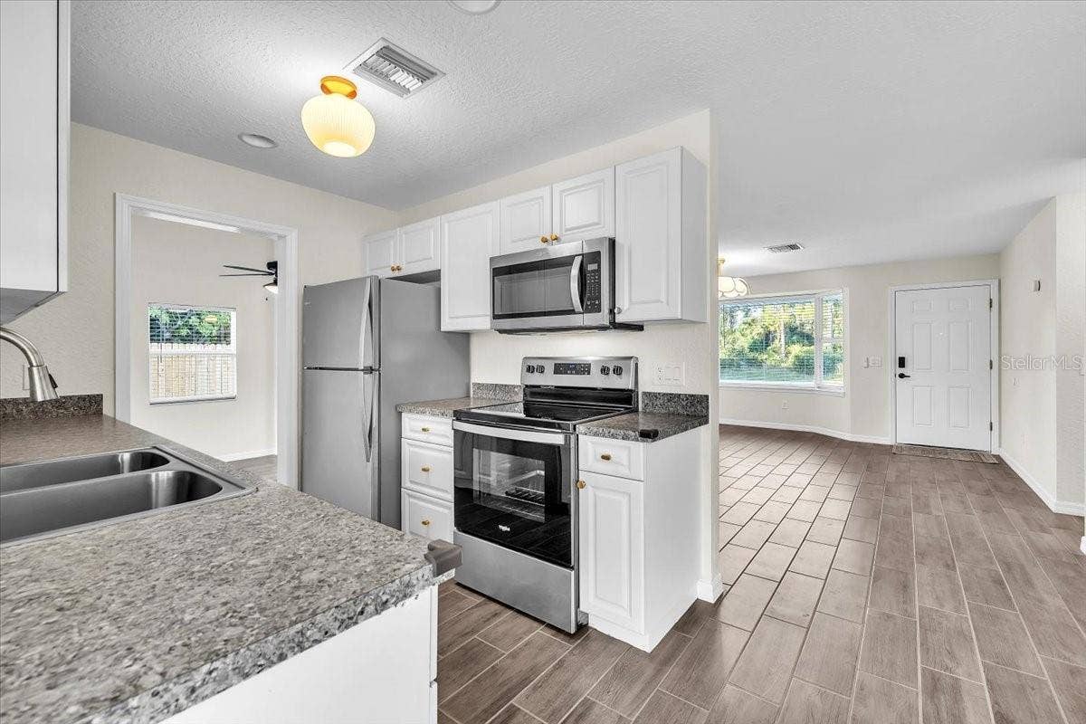 2524 COLLINGSWOOD BOULEVARD, Port Charlotte, FL 33948 2524 COLLINGSWOOD BOULEVARD, Port Charlotte, FL 33948
