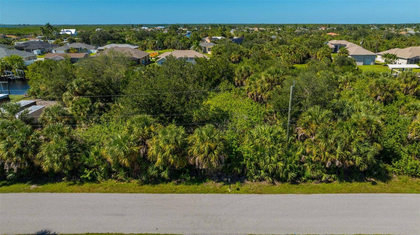 4475 LARKSPUR COURT, Port Charlotte, FL 33948 4475 LARKSPUR COURT, Port Charlotte, FL 33948