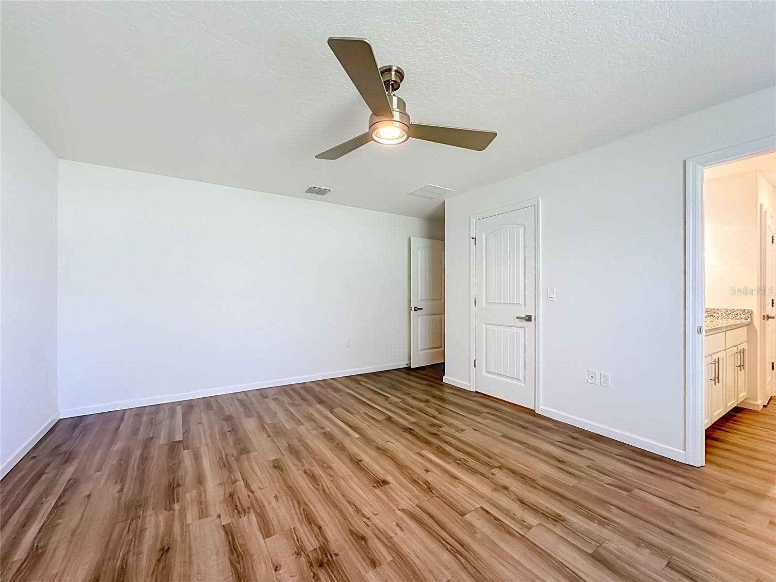 240 BIRD OF PARADISE DRIVE, Palm Coast, FL 32137 240 BIRD OF PARADISE DRIVE, Palm Coast, FL 32137