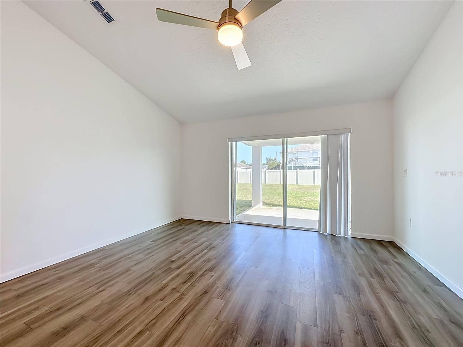 240 BIRD OF PARADISE DRIVE, Palm Coast, FL 32137 240 BIRD OF PARADISE DRIVE, Palm Coast, FL 32137