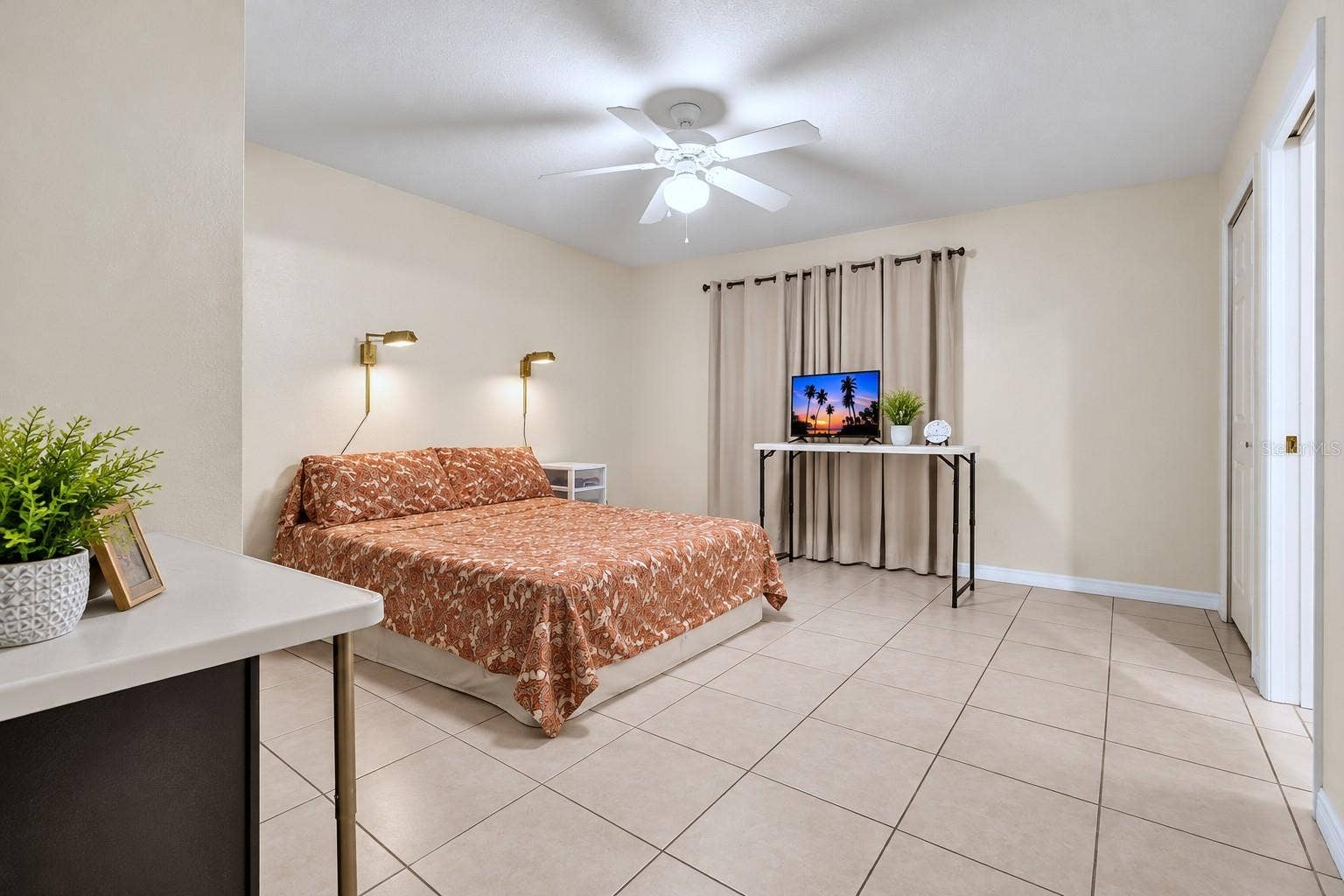 1091 LUAU STREET, North Port, FL 34286