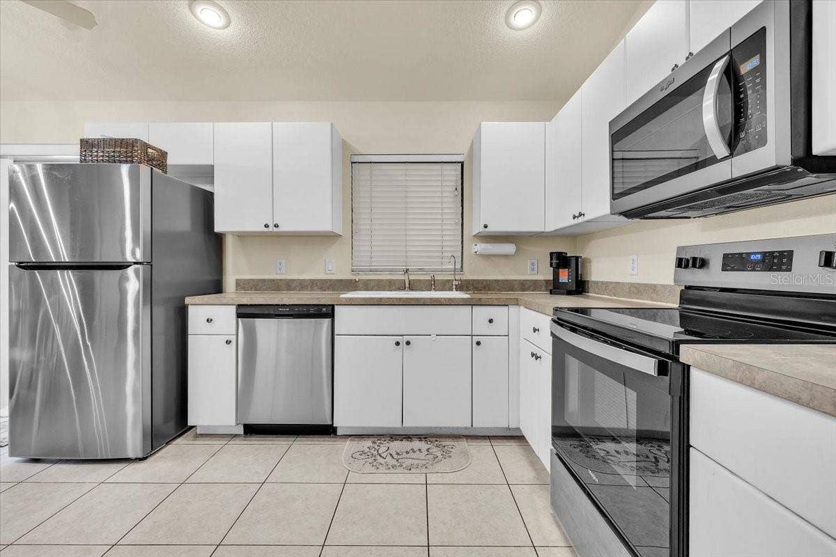1091 LUAU STREET, North Port, FL 34286