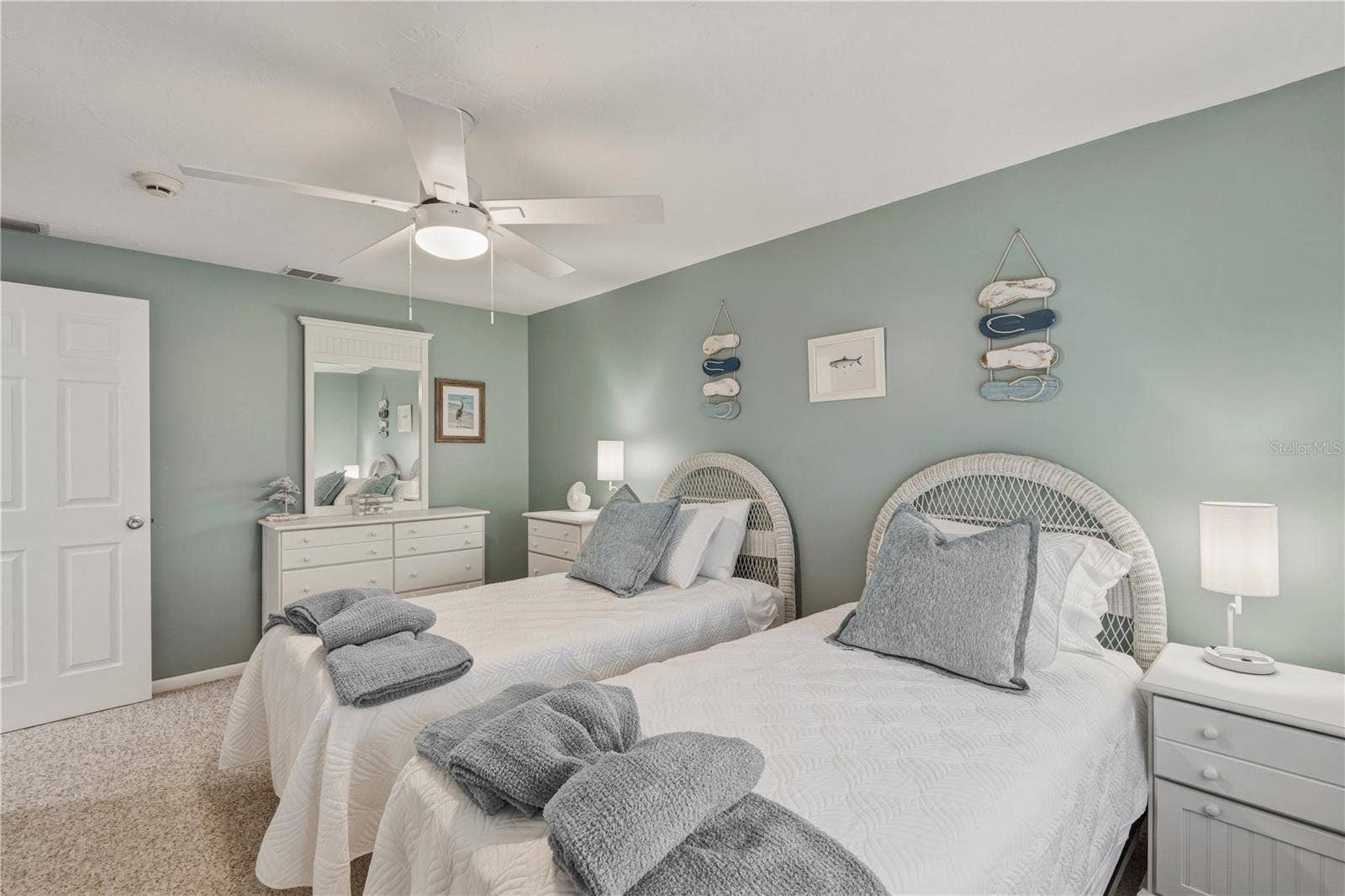 21277 EDGEWATER DRIVE, Port Charlotte, FL 33952 21277 EDGEWATER DRIVE, Port Charlotte, FL 33952