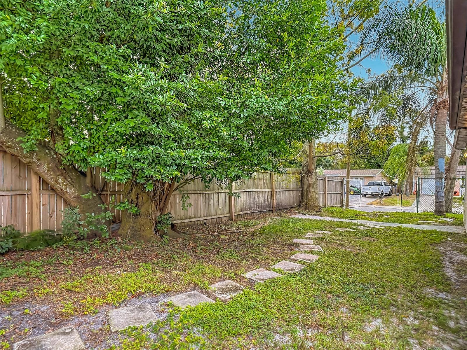 5246 DRIFT TIDE DRIVE, New Port Richey, FL 34652 5246 DRIFT TIDE DRIVE, New Port Richey, FL 34652