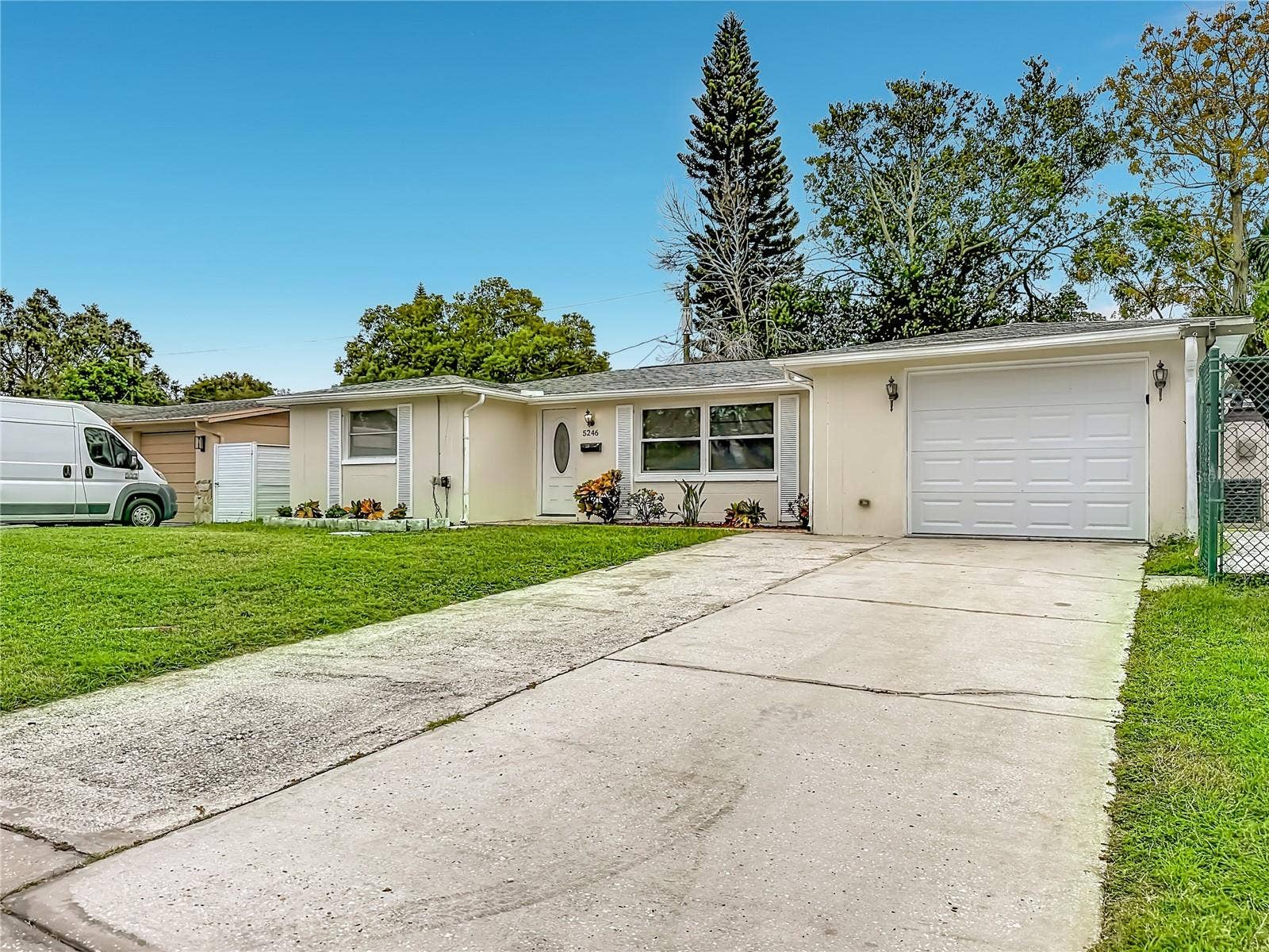 5246 DRIFT TIDE DRIVE, New Port Richey, FL 34652 5246 DRIFT TIDE DRIVE, New Port Richey, FL 34652
