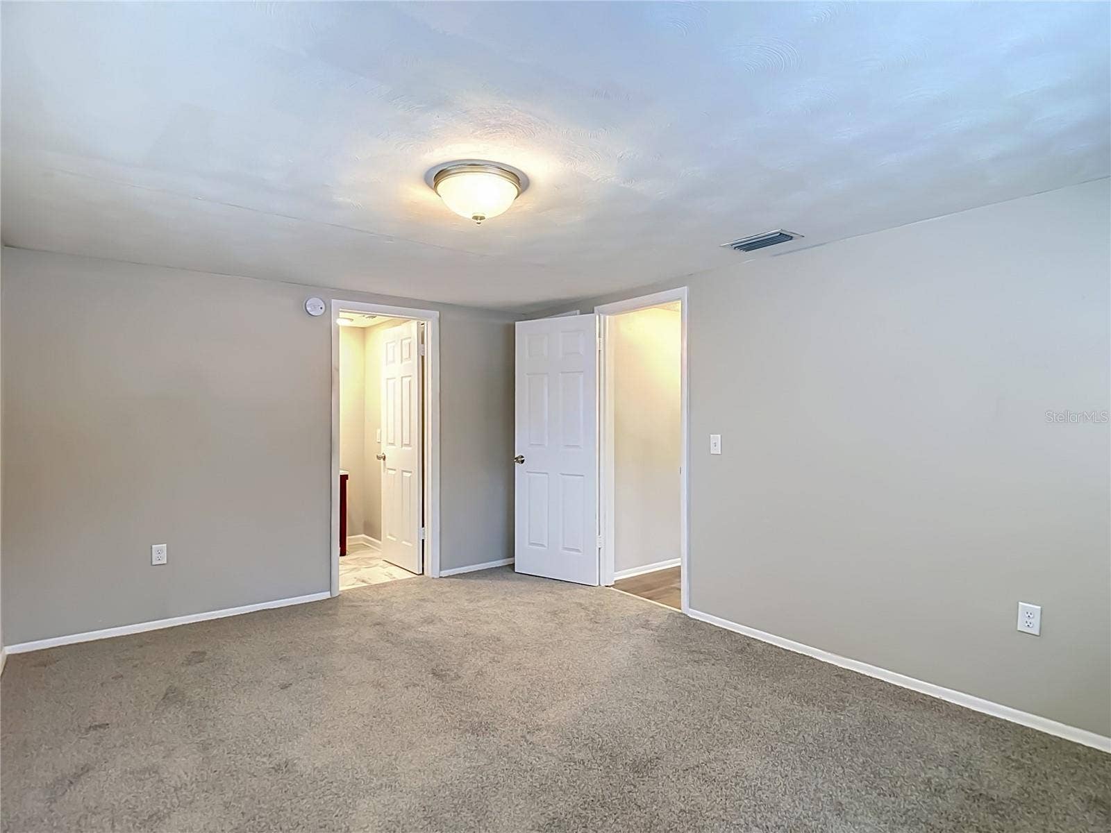 5246 DRIFT TIDE DRIVE, New Port Richey, FL 34652 5246 DRIFT TIDE DRIVE, New Port Richey, FL 34652