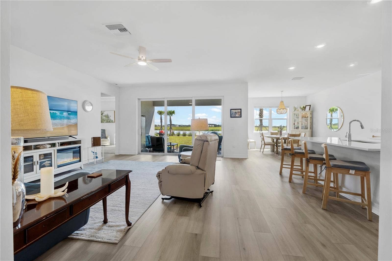 44513 FRONTIER DRIVE, Punta Gorda, FL 33982 44513 FRONTIER DRIVE, Punta Gorda, FL 33982