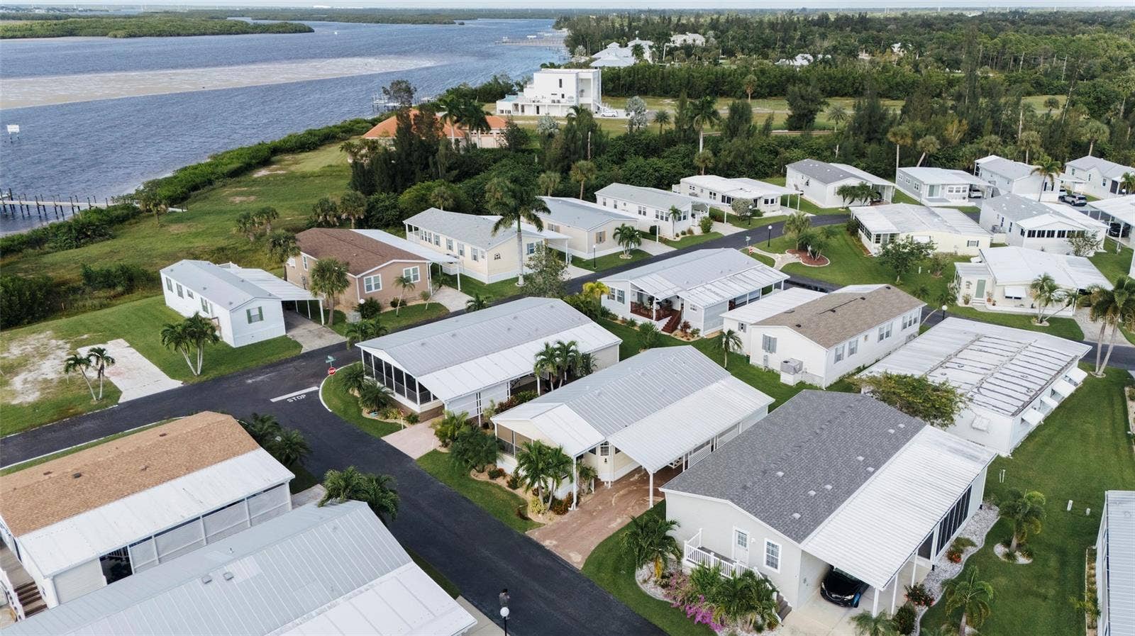 4300 RIVERSIDE DRIVE, #53, Punta Gorda, FL 33982 4300 RIVERSIDE DRIVE, #53, Punta Gorda, FL 33982