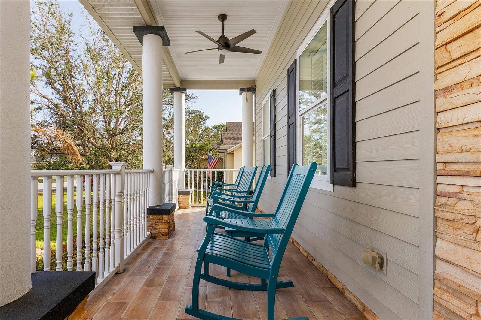 197 ALBERT LANE, Port Charlotte, FL 33954 Porch that dreams are made of.