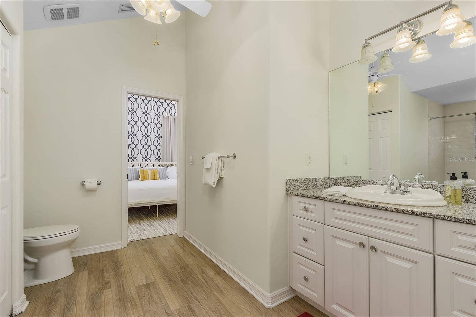 197 ALBERT LANE, Port Charlotte, FL 33954 Upper bath
