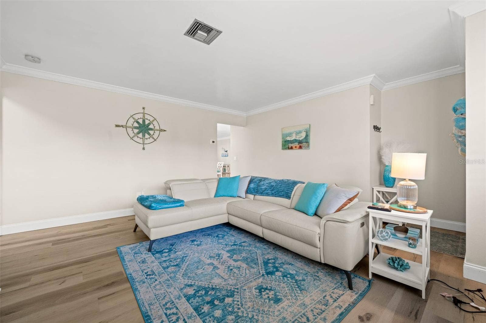 No stone left unturned. Neutral floor tones. Neutral wall tones.
