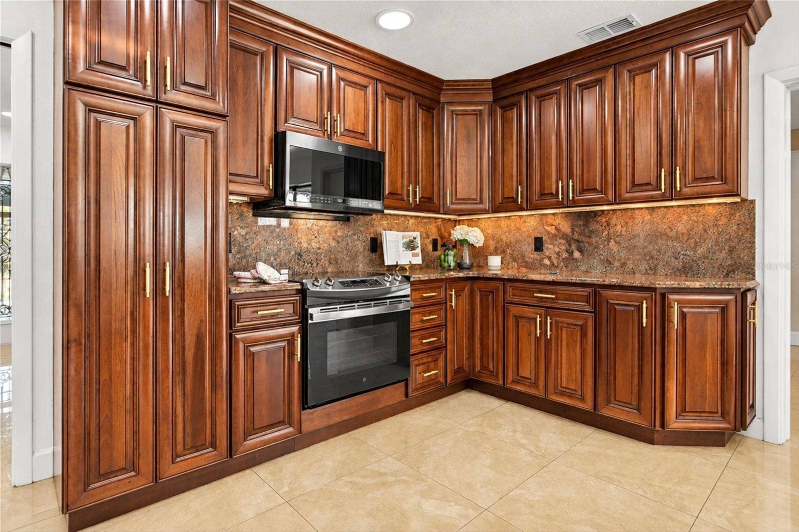 511 BONITO AVENUE, Nokomis, FL 34275 511 BONITO AVENUE, Nokomis, FL 34275