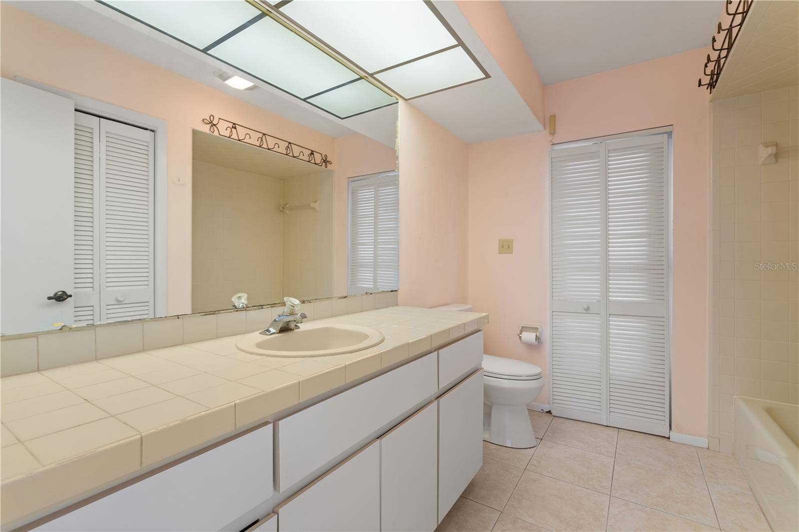 140 BAYSHORE COURT, Punta Gorda, FL 33950 140 BAYSHORE COURT, Punta Gorda, FL 33950