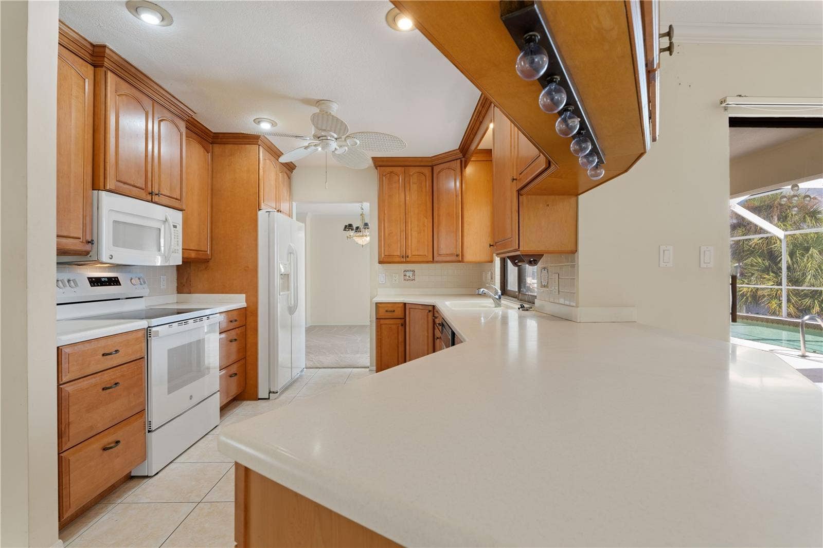 140 BAYSHORE COURT, Punta Gorda, FL 33950 140 BAYSHORE COURT, Punta Gorda, FL 33950