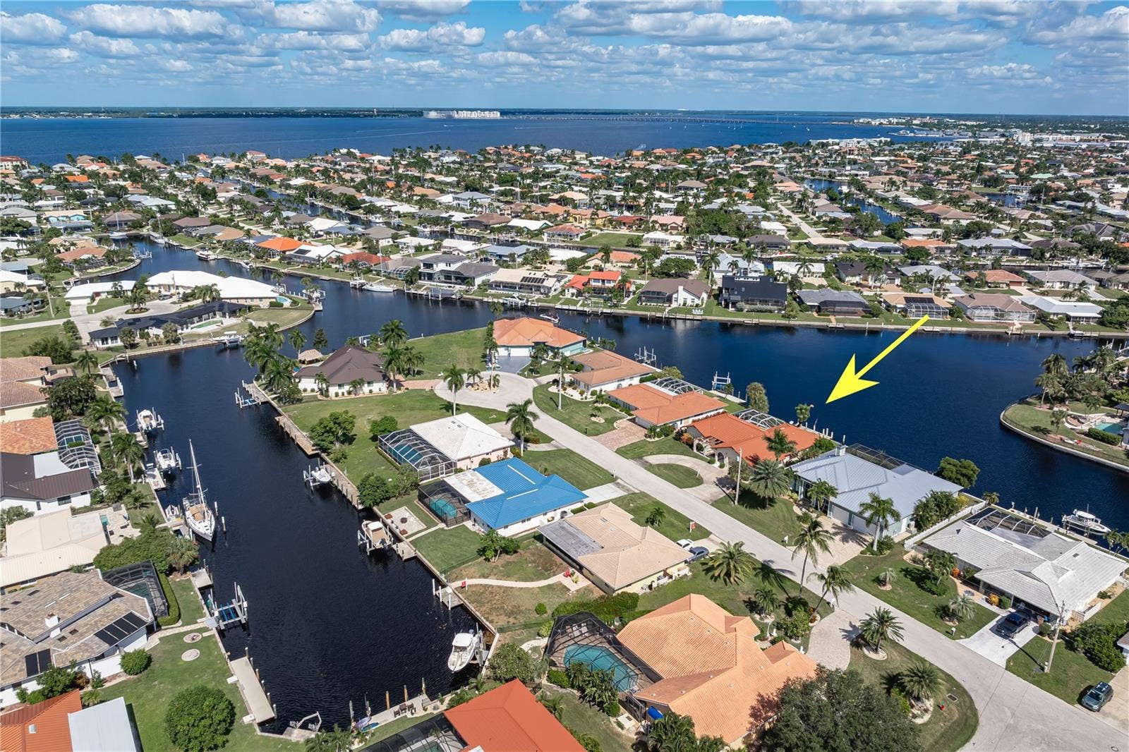 140 BAYSHORE COURT, Punta Gorda, FL 33950 140 BAYSHORE COURT, Punta Gorda, FL 33950