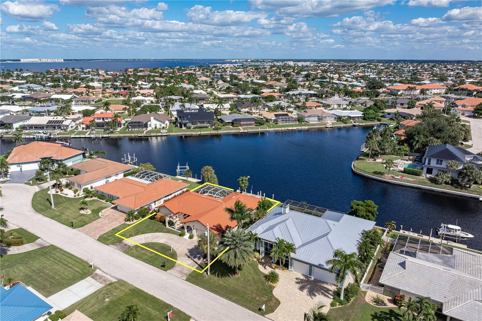 140 BAYSHORE COURT, Punta Gorda, FL 33950 140 BAYSHORE COURT, Punta Gorda, FL 33950