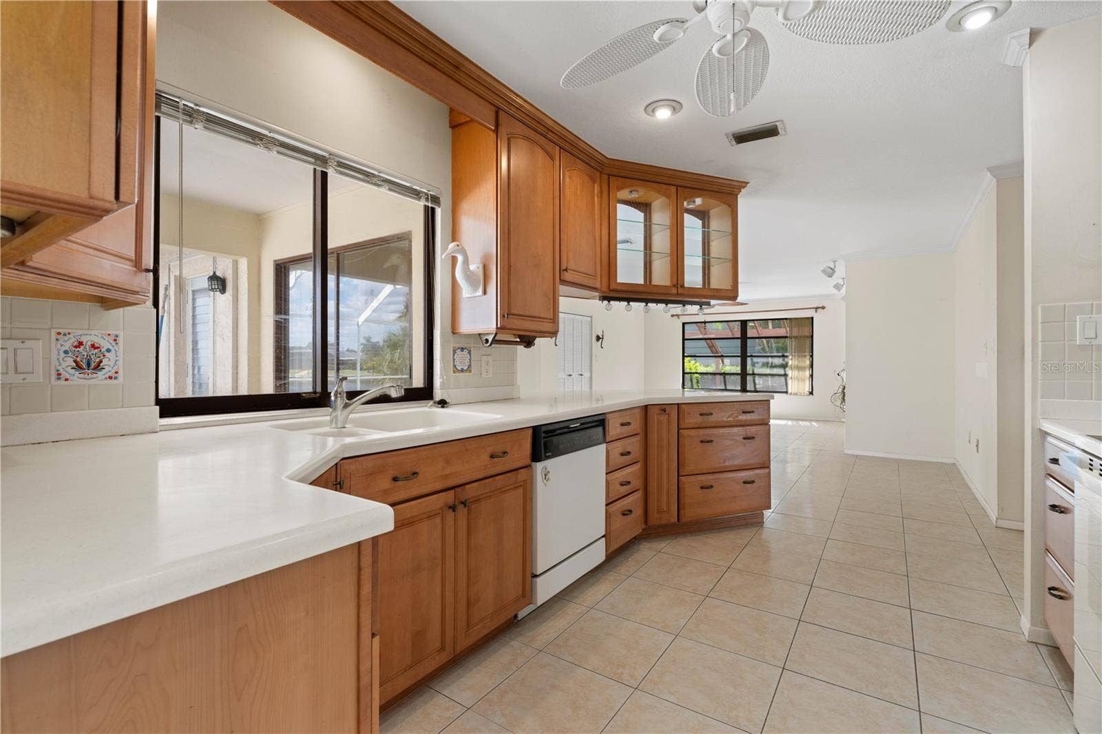 140 BAYSHORE COURT, Punta Gorda, FL 33950 140 BAYSHORE COURT, Punta Gorda, FL 33950