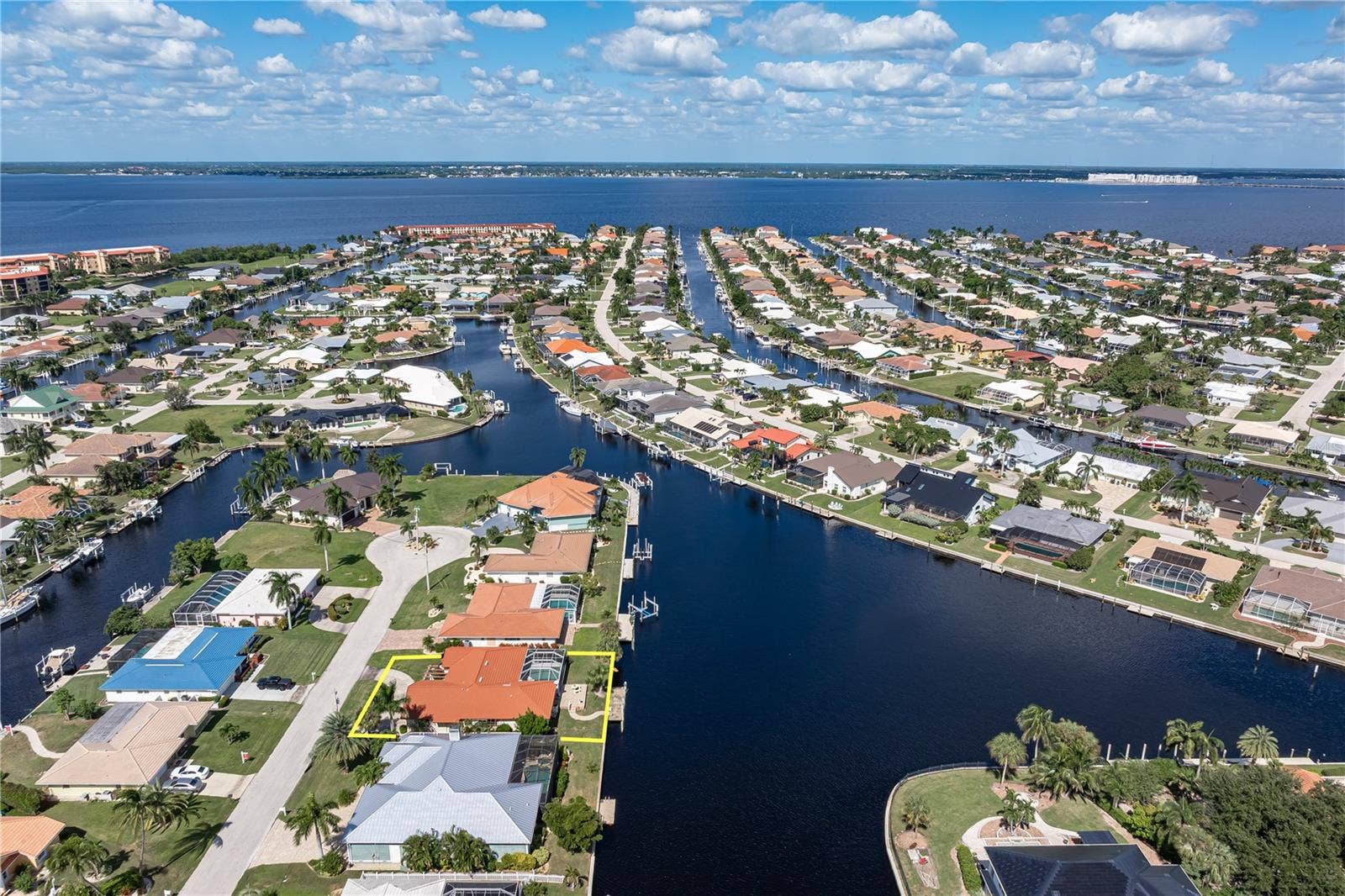 140 BAYSHORE COURT, Punta Gorda, FL 33950 140 BAYSHORE COURT, Punta Gorda, FL 33950