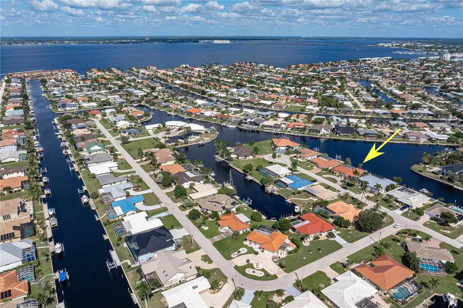140 BAYSHORE COURT, Punta Gorda, FL 33950 140 BAYSHORE COURT, Punta Gorda, FL 33950