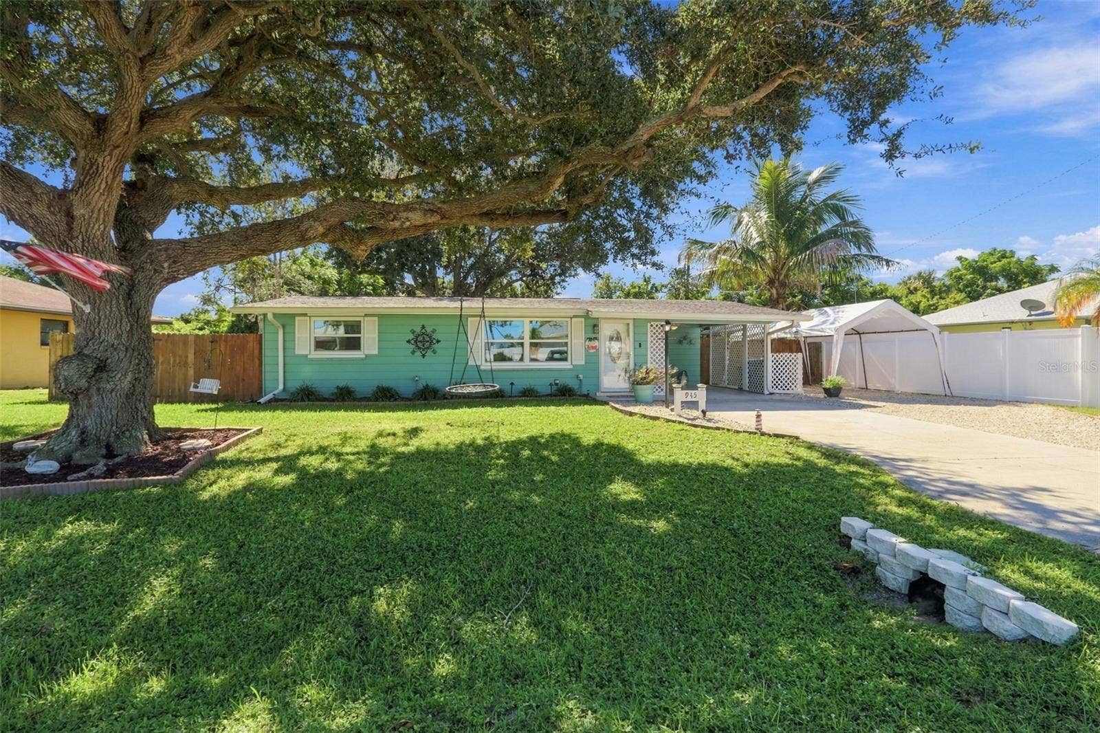 945 HORIZON ROAD, Venice, FL 34293
