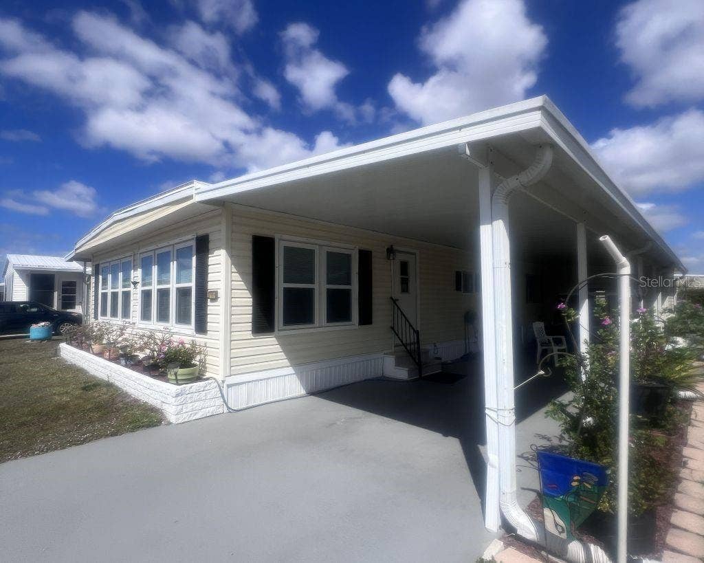 102 TROUT, Punta Gorda, FL 33950 Carport