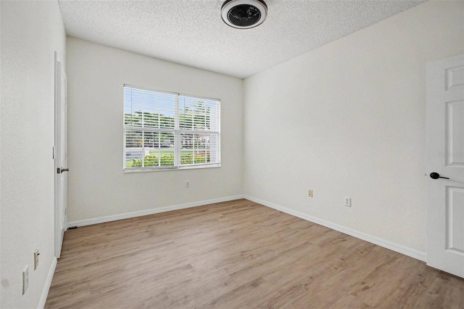 15585 OCEAN WALK CIRCLE, #101, Fort Myers, FL 33908