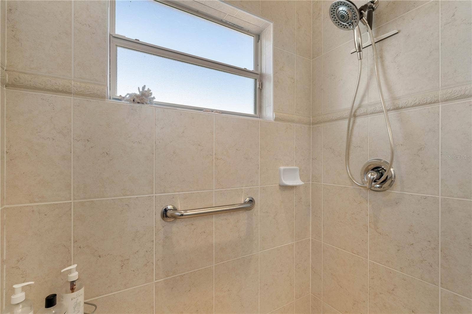 21551 EDGEWATER DRIVE, Port Charlotte, FL 33952 21551 EDGEWATER DRIVE, Port Charlotte, FL 33952
