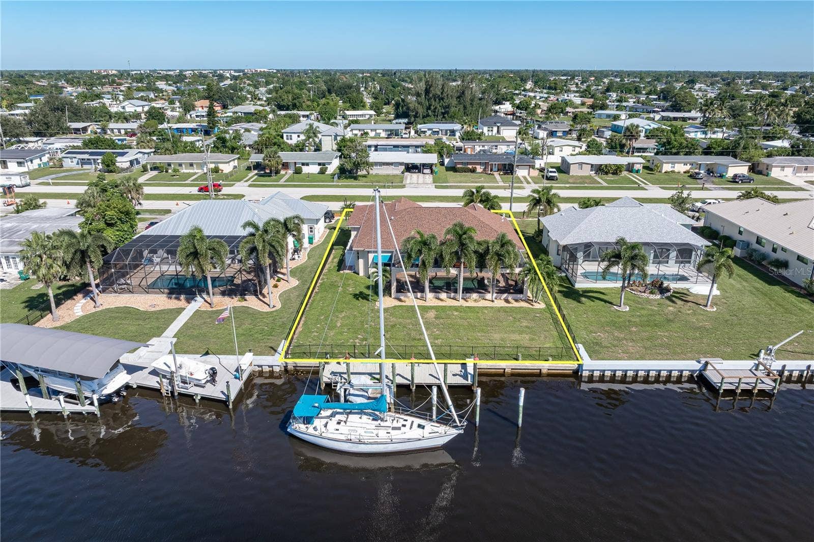 21551 EDGEWATER DRIVE, Port Charlotte, FL 33952 21551 EDGEWATER DRIVE, Port Charlotte, FL 33952