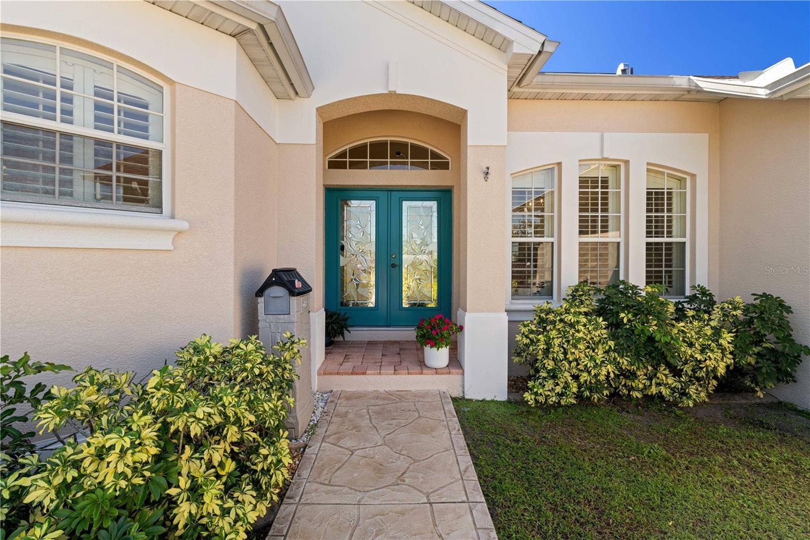 21551 EDGEWATER DRIVE, Port Charlotte, FL 33952 21551 EDGEWATER DRIVE, Port Charlotte, FL 33952