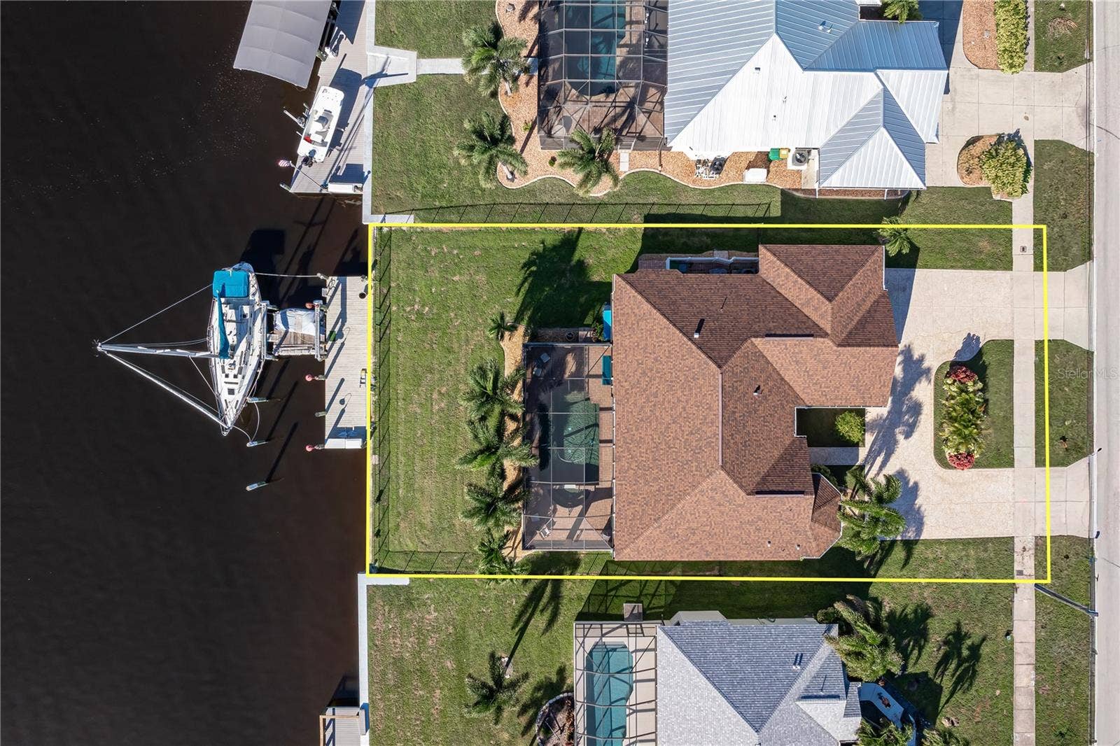21551 EDGEWATER DRIVE, Port Charlotte, FL 33952 21551 EDGEWATER DRIVE, Port Charlotte, FL 33952