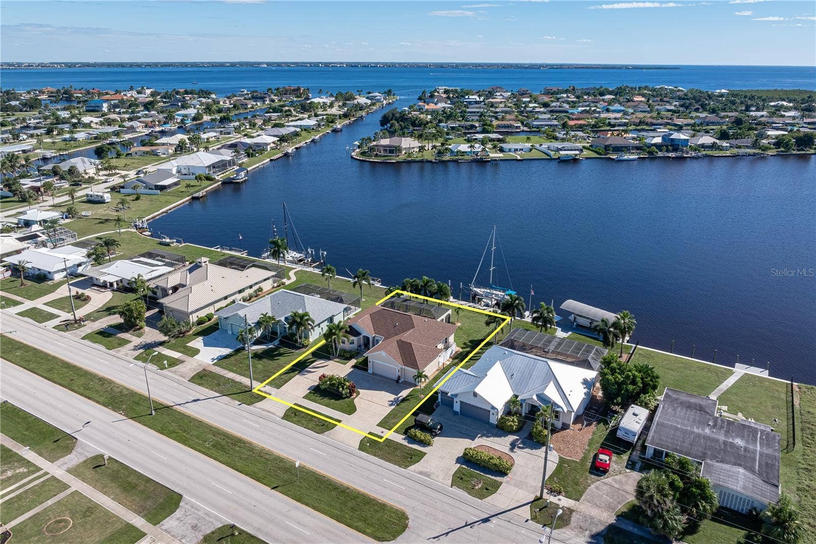 21551 EDGEWATER DRIVE, Port Charlotte, FL 33952 21551 EDGEWATER DRIVE, Port Charlotte, FL 33952