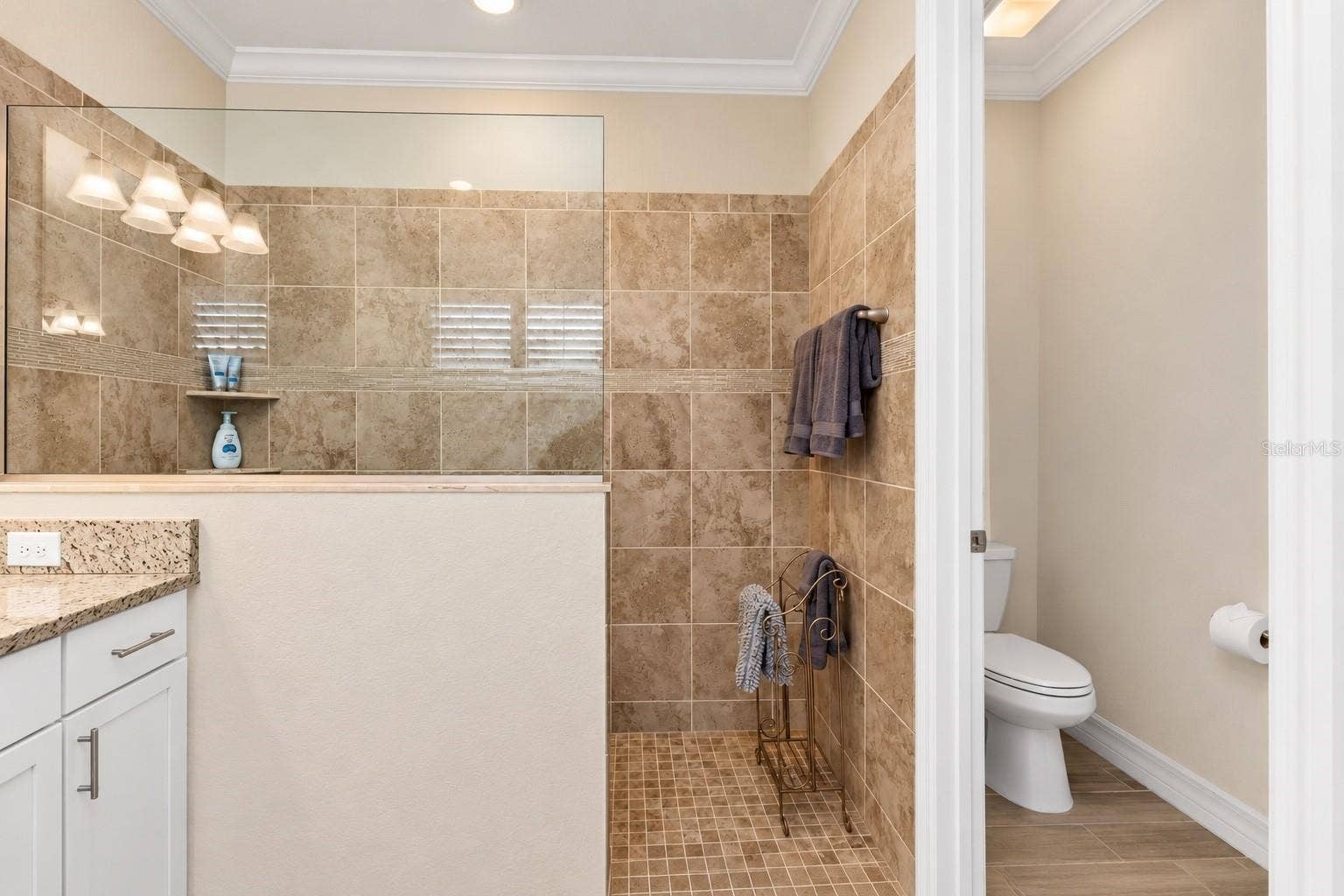 16422 HILLSIDE CIRCLE, Bradenton, FL 34202